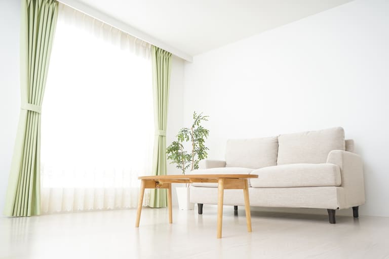 週刊文春が報じた三角関係の全貌