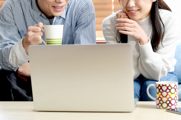 記事まとめ:坂口健太郎とリサは仕事上のパートナー