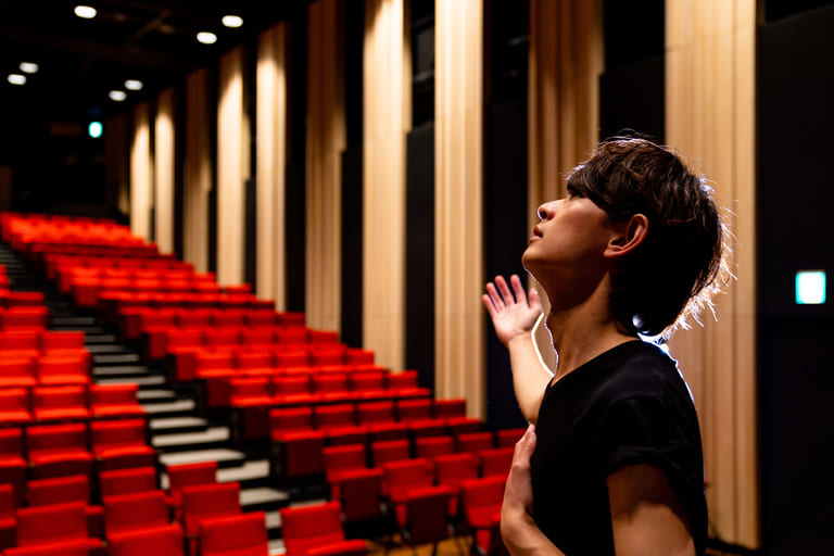 賀来賢人のCM以外の収入源