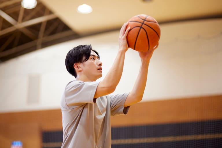 スポーツ選手と芸能人のCMギャラ比較