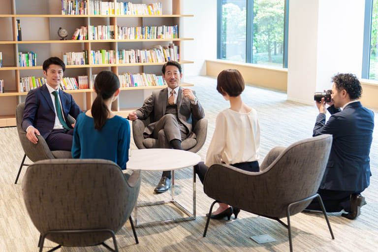 【最新】CMギャラの芸能人ランクとは?相場・出演の決まり方を徹底解説