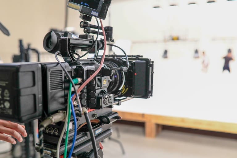 タレント起用は「キャスティング会社」への依頼がカギ