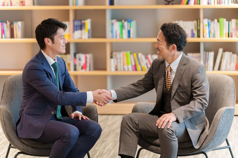 タレント起用が向いている企業とは？