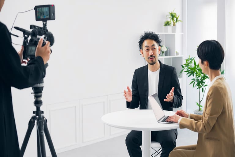 タレント起用とは？